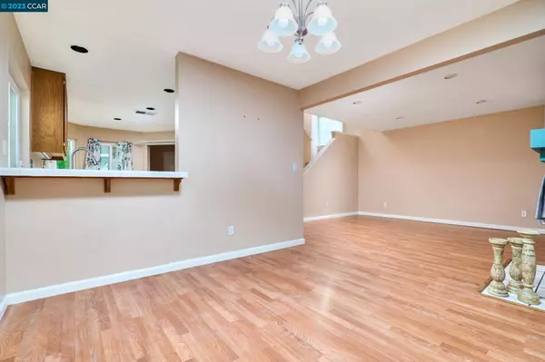 2845 Parkway Dr, Martinez, CA 94553