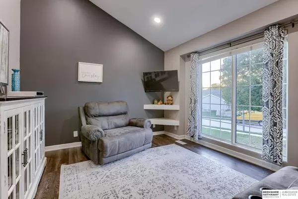 2905 N 152 Avenue, Omaha, NE 68116