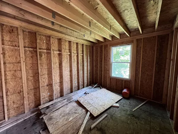 8317 S Constance AVE, Chicago, IL 60617