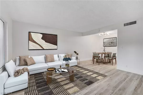 595 S Royal Crest Circle #5, Las Vegas, NV 89169