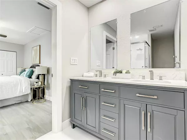 10763 109TH LN, Seminole, FL 33778