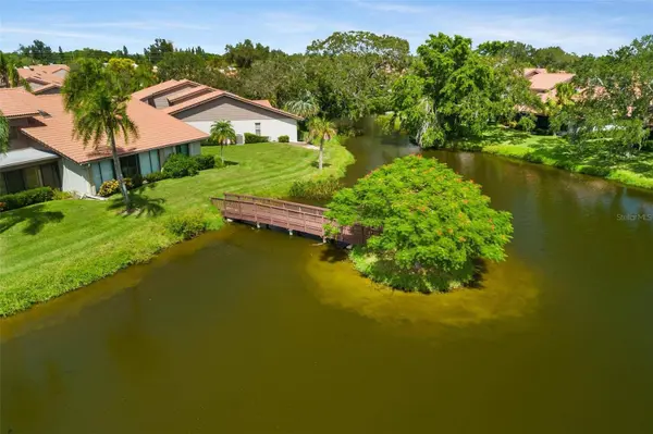 3818 WILSHIRE CIR W #15, Sarasota, FL 34238