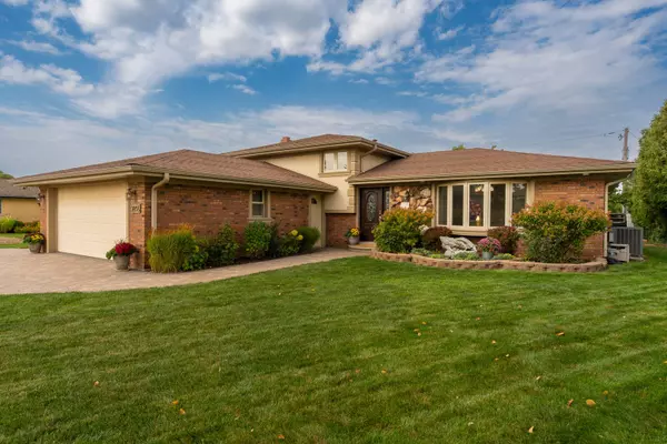 7806 101ST Street, Palos Hills, IL 60465