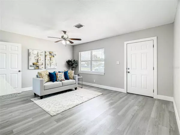 10763 109TH LN, Seminole, FL 33778