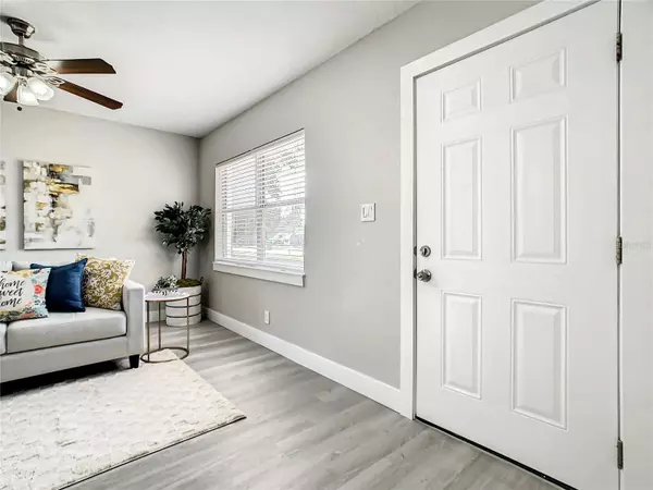 10763 109TH LN, Seminole, FL 33778