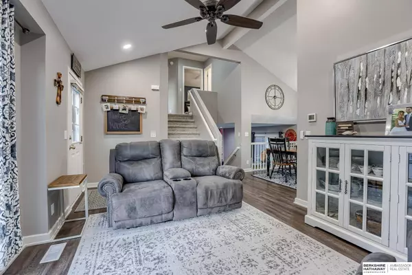 2905 N 152 Avenue, Omaha, NE 68116