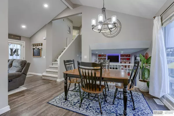 2905 N 152 Avenue, Omaha, NE 68116