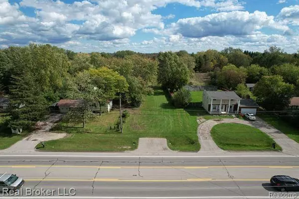 10246 E POTTER Road, Davison Twp, MI 48423