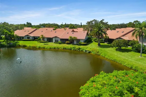 3818 WILSHIRE CIR W #15, Sarasota, FL 34238