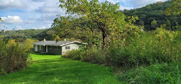 6719 Booth Hollow Road, Avoca, WI 53506