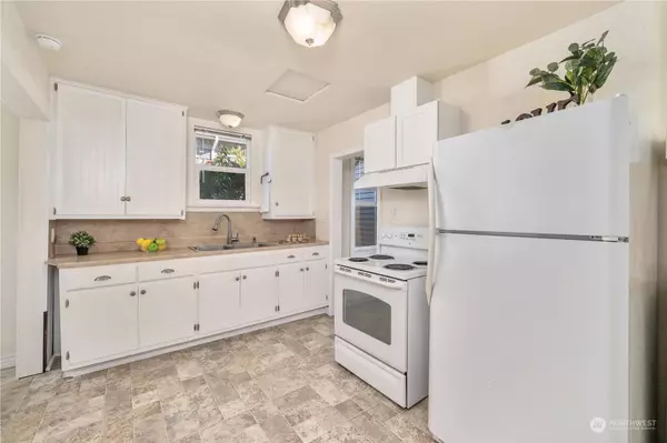 5302 N Bennett ST, Ruston, WA 98407