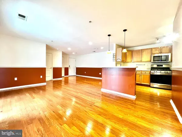 141 LIONHEART LN, West Deptford, NJ 08086