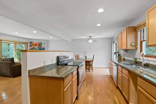 16208 1st ST N, Lakeland, MN 55043