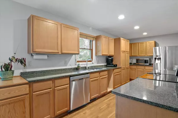 16208 1st ST N, Lakeland, MN 55043