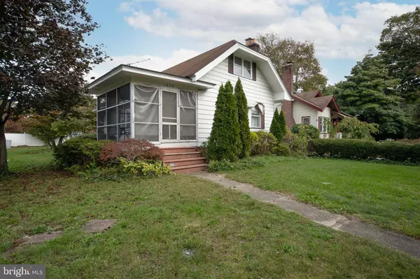 1070 EAST PARK AVENUE, Vineland, NJ 08360