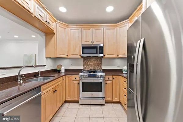 12001 TALIESIN PL #22, Reston, VA 20190