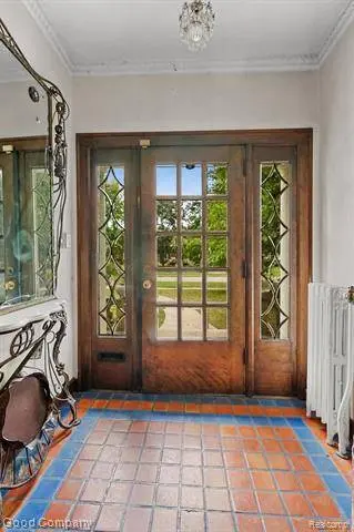 1434 BERKSHIRE Road, Grosse Pointe Park, MI 48230