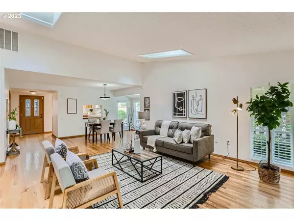 16700 SW MONTEREY LN, Portland, OR 97224