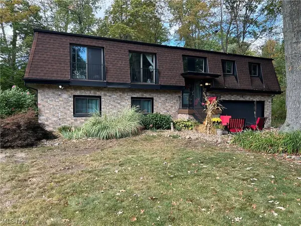 3574 Frawood DR, Uniontown, OH 44685