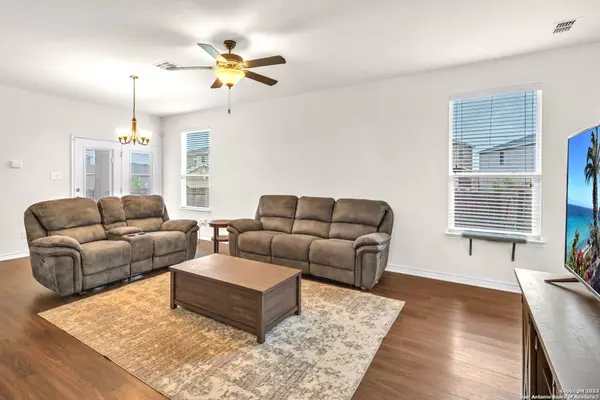 2606 Sunset Bend, San Antonio, TX 78244