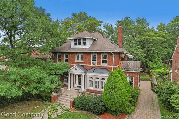 1434 BERKSHIRE Road, Grosse Pointe Park, MI 48230