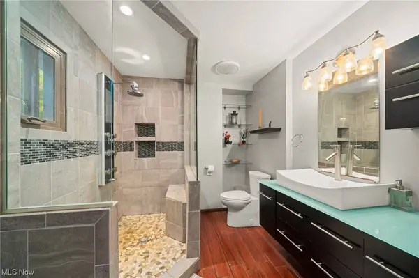 3574 Frawood DR, Uniontown, OH 44685