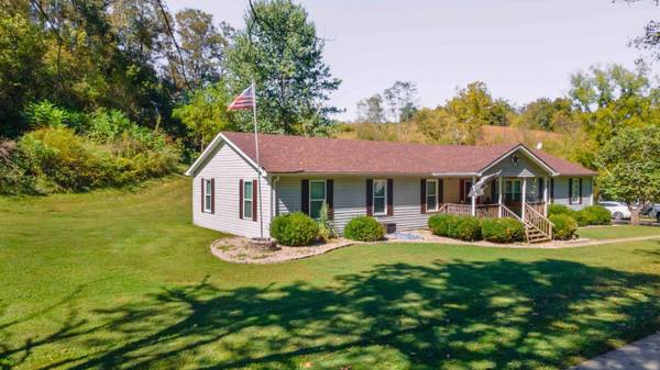 1105 Locust LN, Lancaster, KY 40444