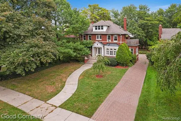 1434 BERKSHIRE Road, Grosse Pointe Park, MI 48230