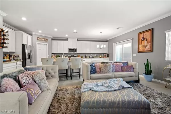 7033 Fossil Rim Street, North Las Vegas, NV 89084