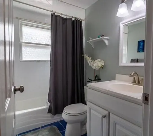 114 Russell St, Woburn, MA 01801