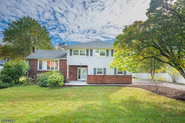 10 Nicholas St, Montville Twp., NJ 07082