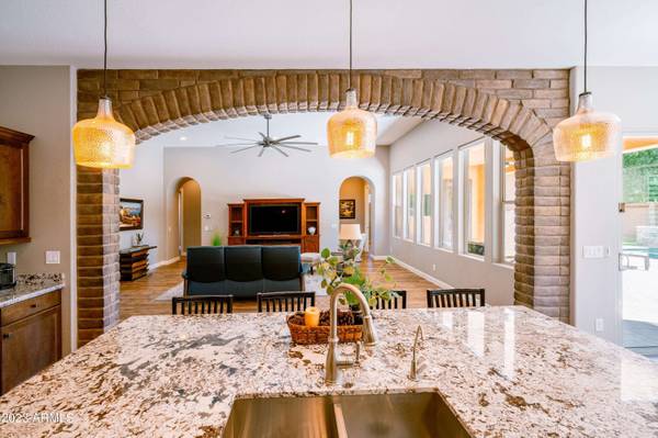 22333 E MAYA Road, Queen Creek, AZ 85142