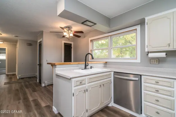 601 12TH Street, Manvel, ND 58256