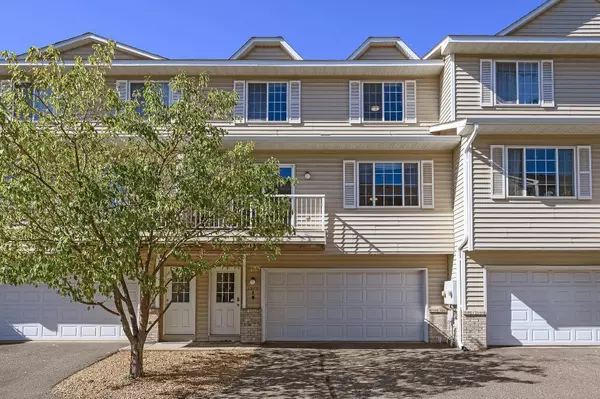 1579 County Road D E #K, Maplewood, MN 55109