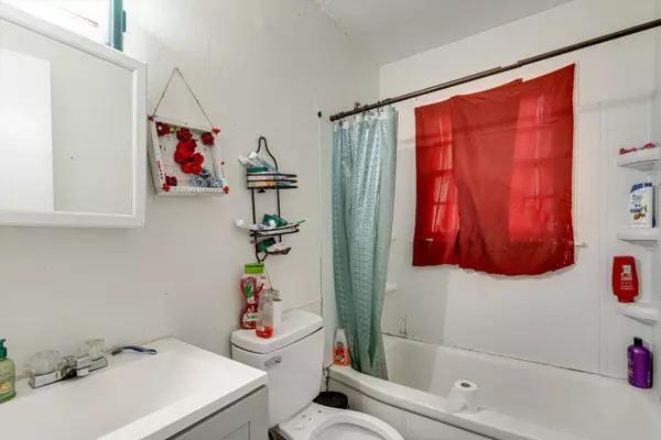 421 E 52nd St, Chattanooga, TN 37410