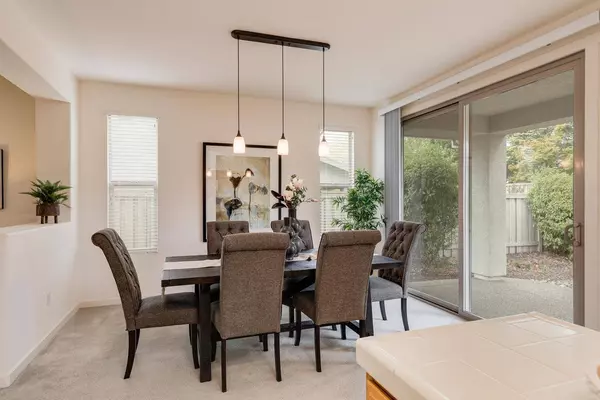 2856 Black Hawk LN, Lincoln, CA 95648