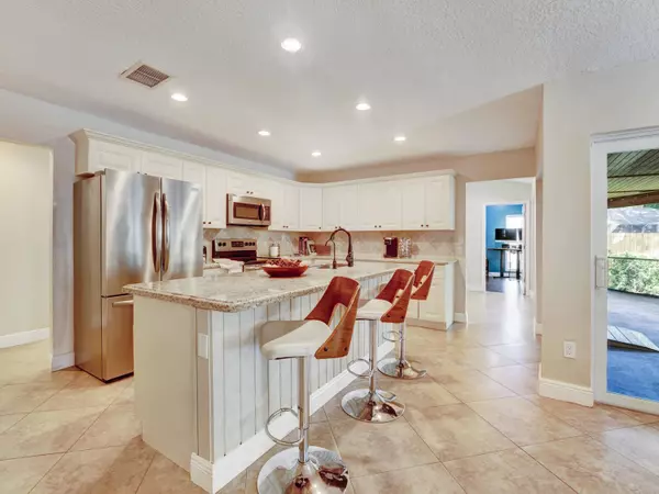 3856 NW 9th ST, Delray Beach, FL 33445