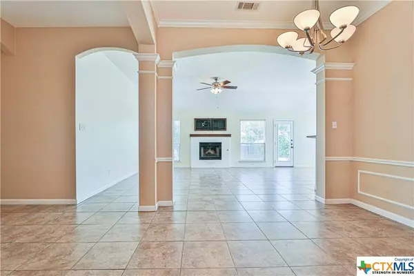 517 Crazy Horse CIR, Harker Heights, TX 76548