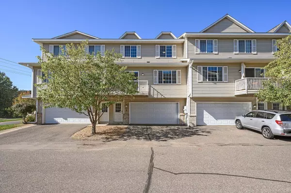 1579 County Road D E #K, Maplewood, MN 55109