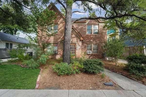 2408 White Oak DR, Houston, TX 77009