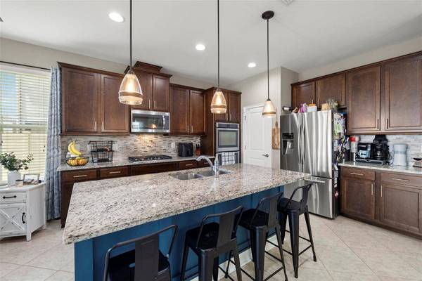 29154 PERILLI PL, Wesley Chapel, FL 33543