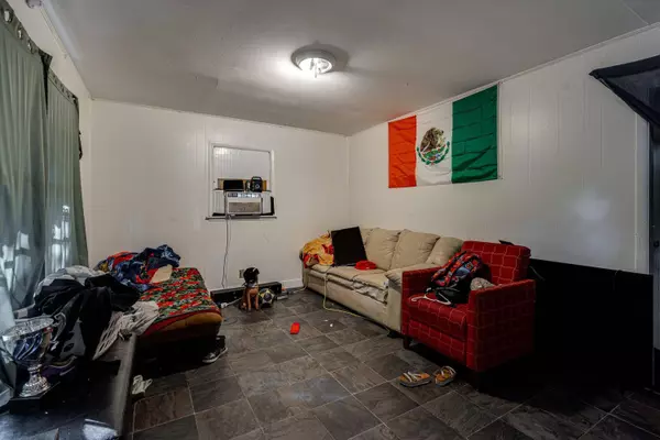 421 E 52nd St, Chattanooga, TN 37410