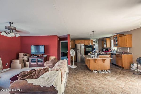 438 Black Street, Perth, NY 12095