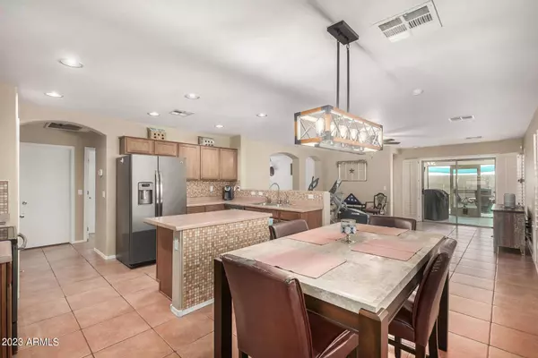 18882 N SMITH Drive, Maricopa, AZ 85139