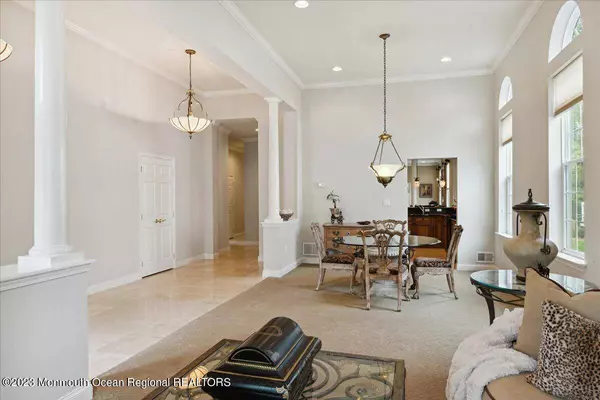 23 Whirlaway Road, Manalapan, NJ 07726