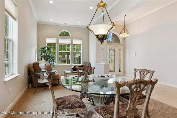 23 Whirlaway Road, Manalapan, NJ 07726