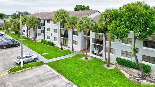 7195 NW 179th St #108, Hialeah, FL 33015