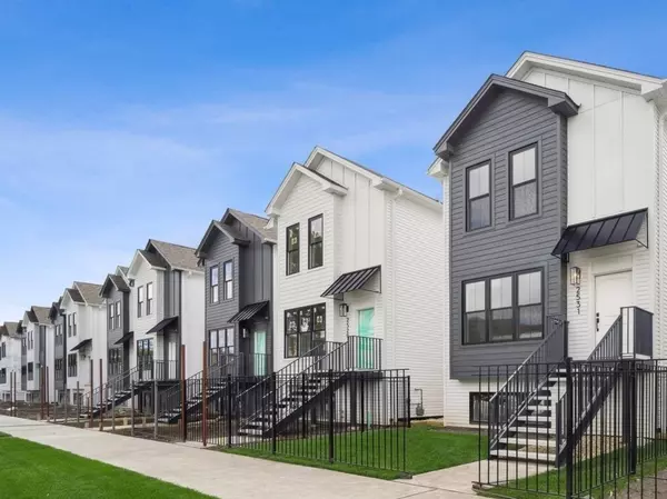 2509 W Lexington ST, Chicago, IL 60612