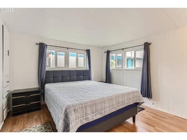 11730 SW ROYAL VILLA DR, Tigard, OR 97224