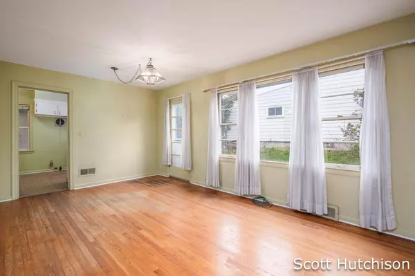 1842 Diamond NE Avenue, Grand Rapids, MI 49505